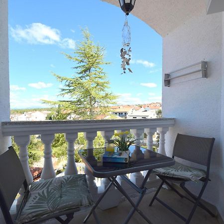 Apartments Pavic Malinska Zewnętrze zdjęcie