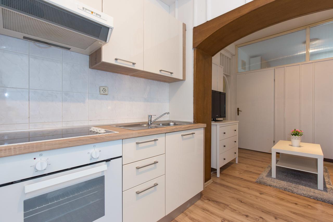 Apartments Pavic Malinska Zewnętrze zdjęcie