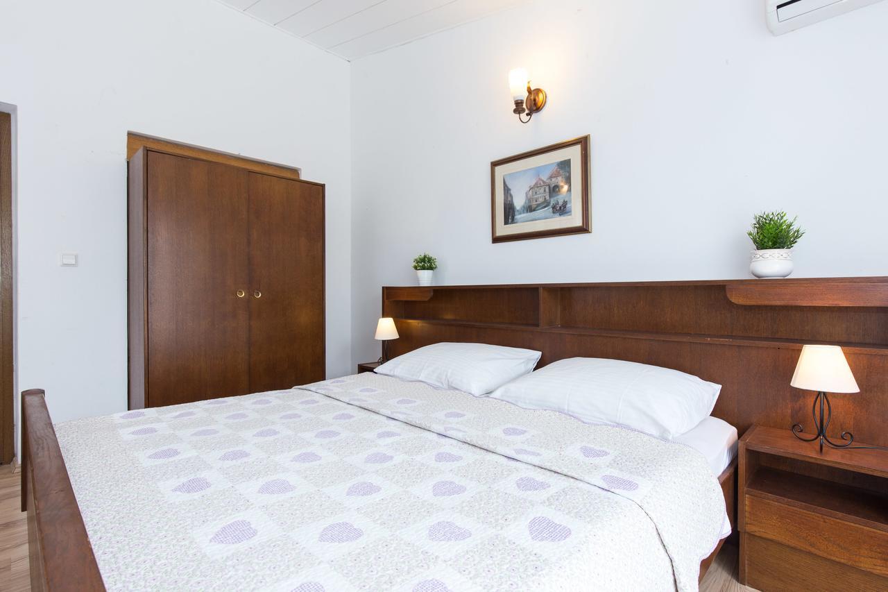 Apartments Pavic Malinska Zewnętrze zdjęcie