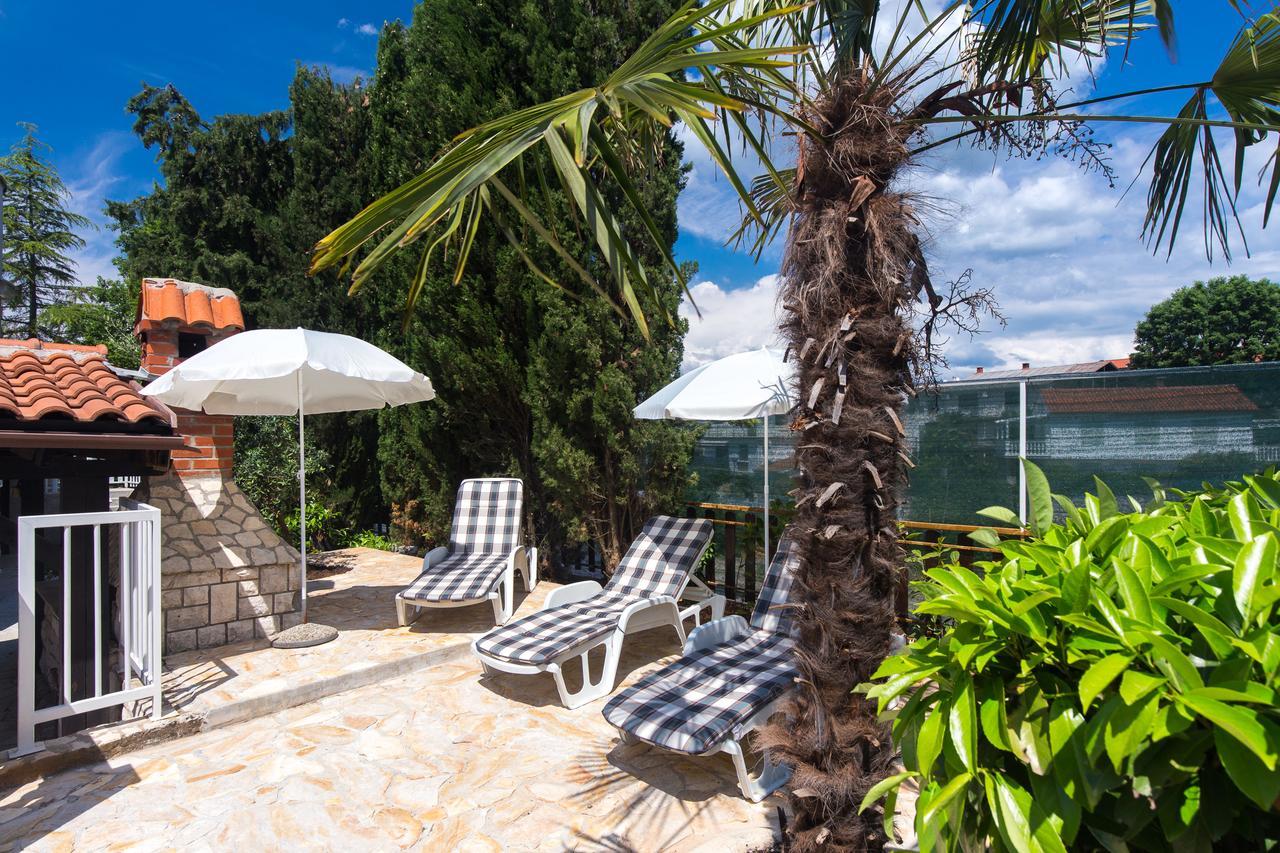 Apartments Pavic Malinska Zewnętrze zdjęcie