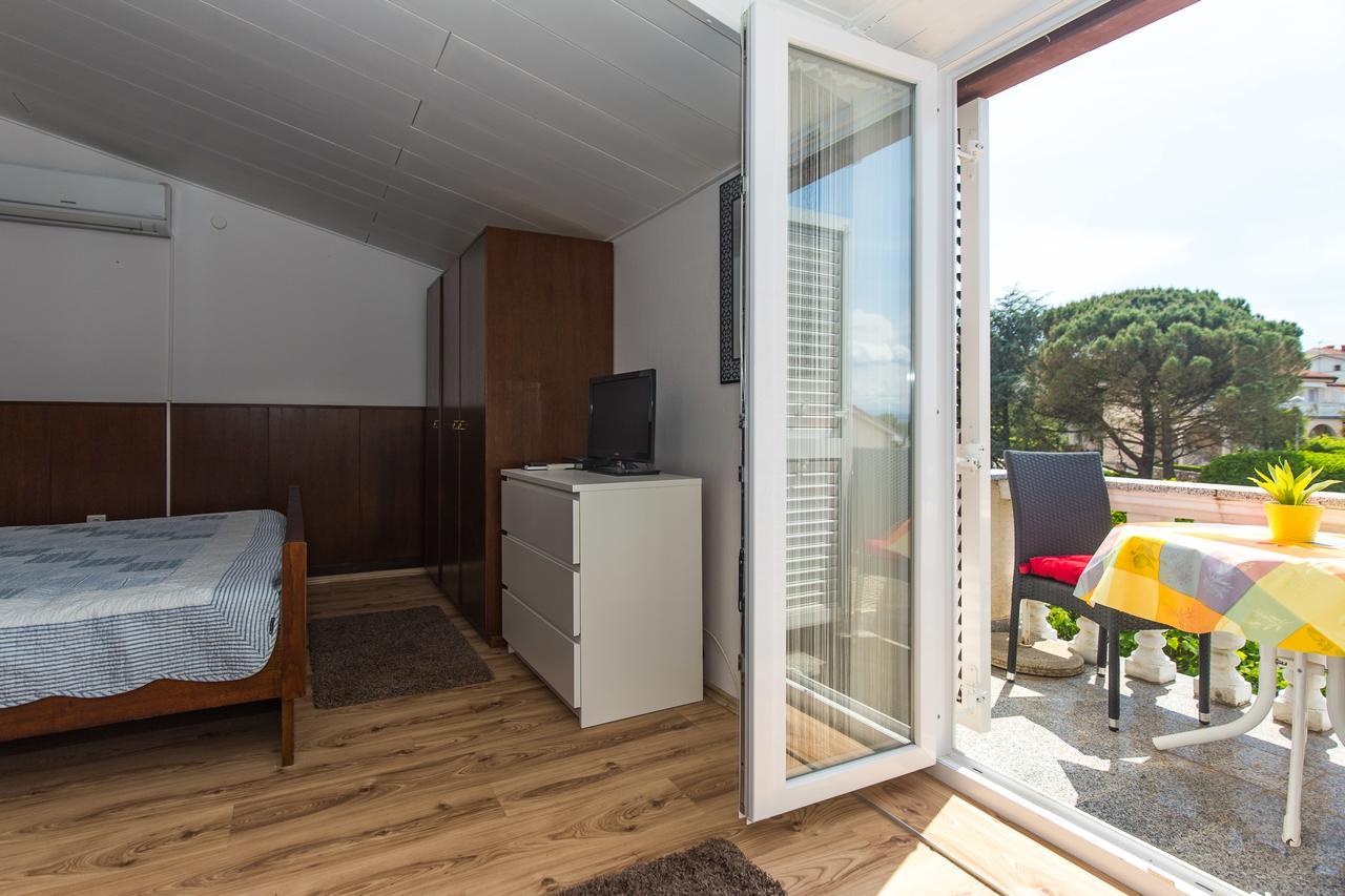 Apartments Pavic Malinska Zewnętrze zdjęcie